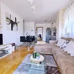 Luxury Apartman